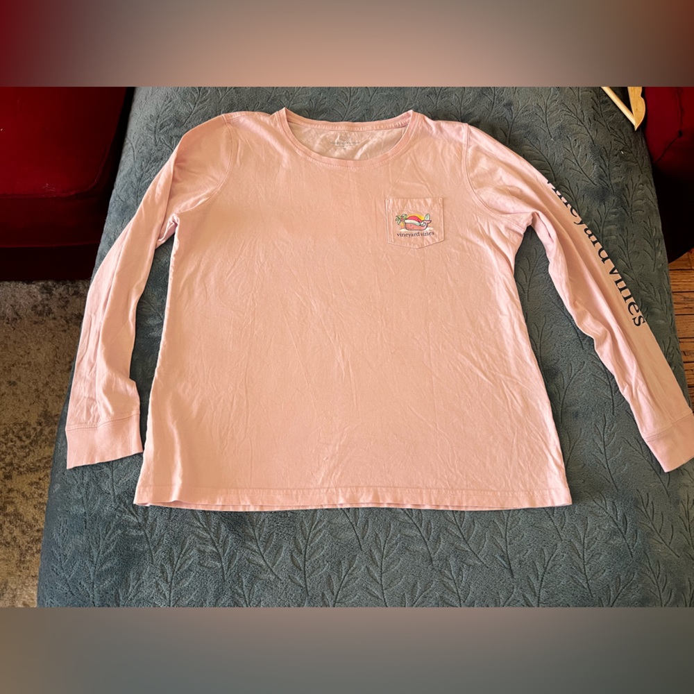 Vineyard Vines Light Pink holiday Long Sleeve Tee M